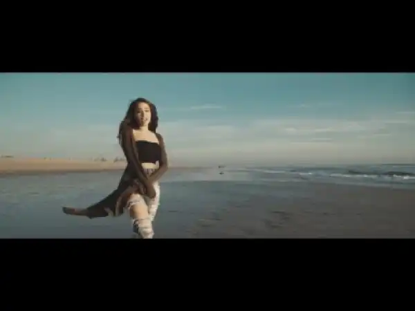 Video: Nadia Stone - Kandy [Karmaxwave Submitted]
